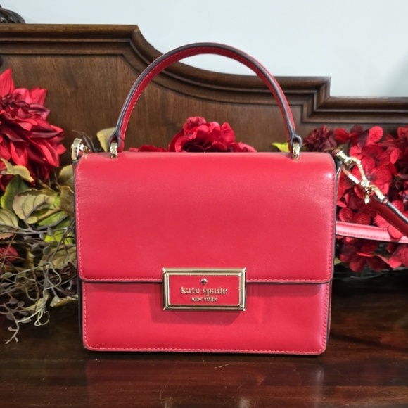 kate spade Handbags - Kate Spade Vibrant Red Crossbody Bag